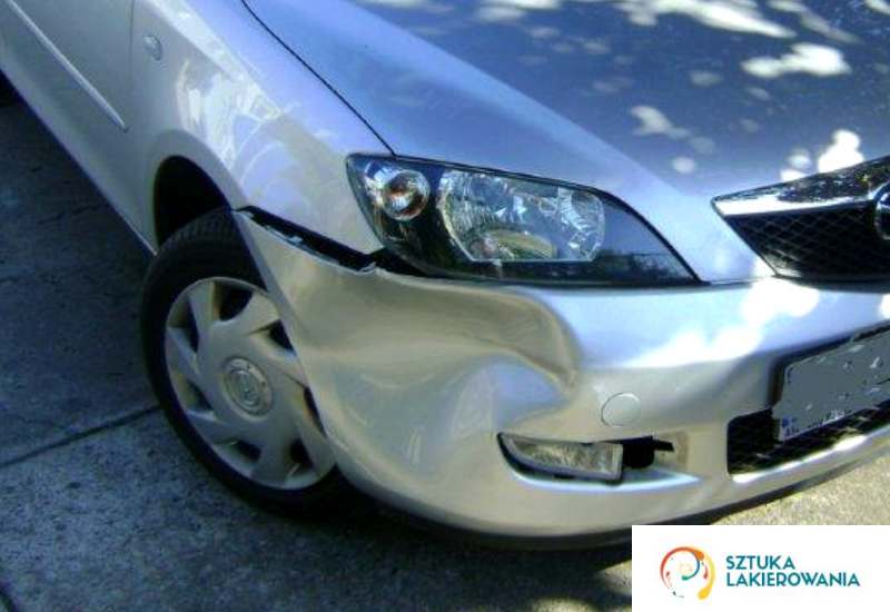 naprawa blacharsko-lakiernicza Białystok, Warszawa, Ełk, SztukaLakierowania - uderzony przód auta, uderzony zderzak, spore wgniecenie