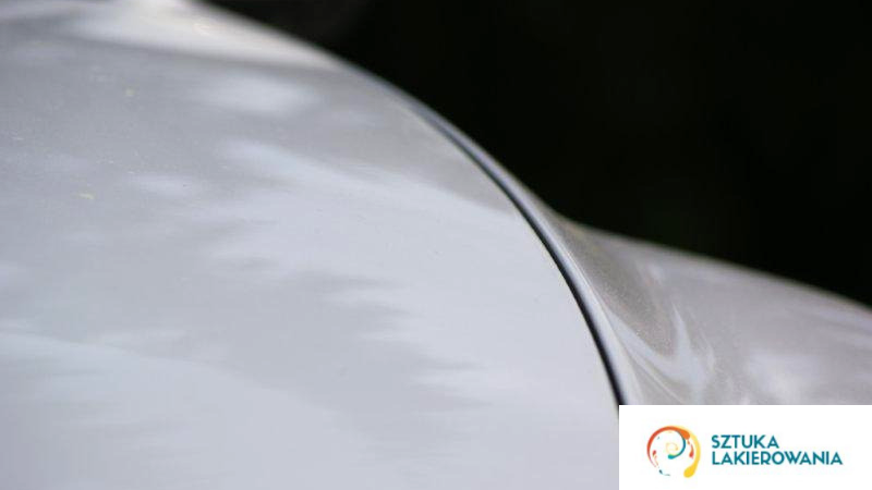 Naprawa lakiernicza nadwozia samochodu - idealne spasowanie elementów auta, idealny lakier na samochodzie, jak oryginalny.